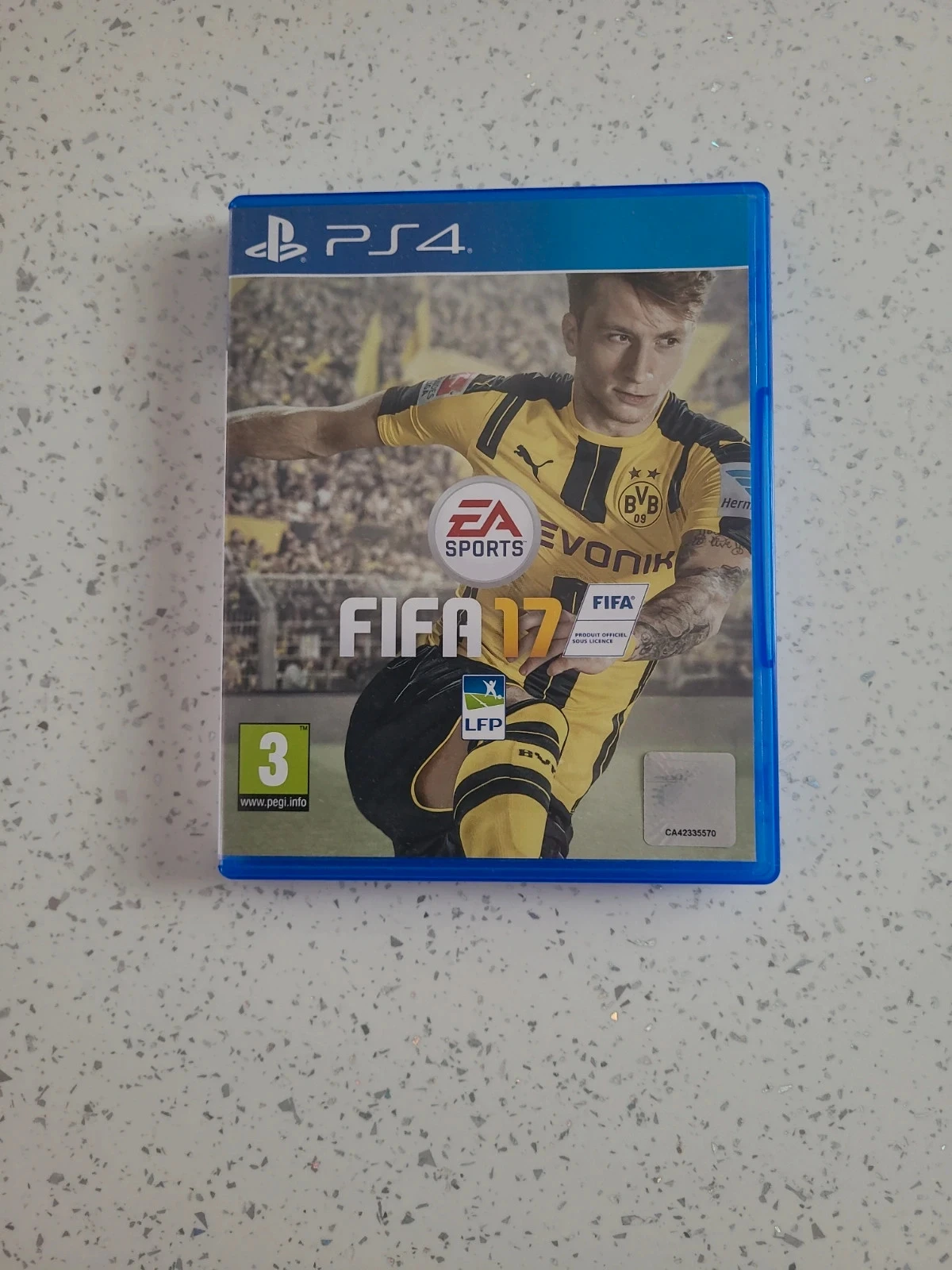 Jeu Fifa 17 sur PS4